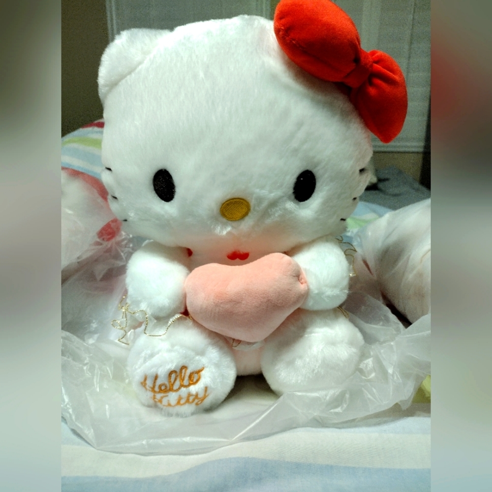 Hello Kitty Valentine's Day Plush ❤️ New